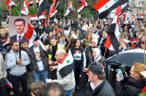 Διαδήλωση για τη νίκη της Συρίας στο Λονδίνο. 